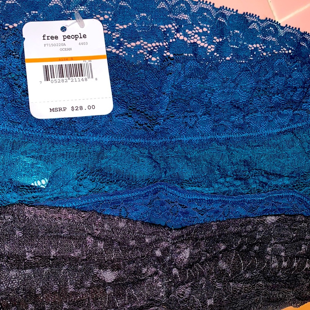 🚫SOLD🚫Blue Teal Dark Blue Lace Bralette
